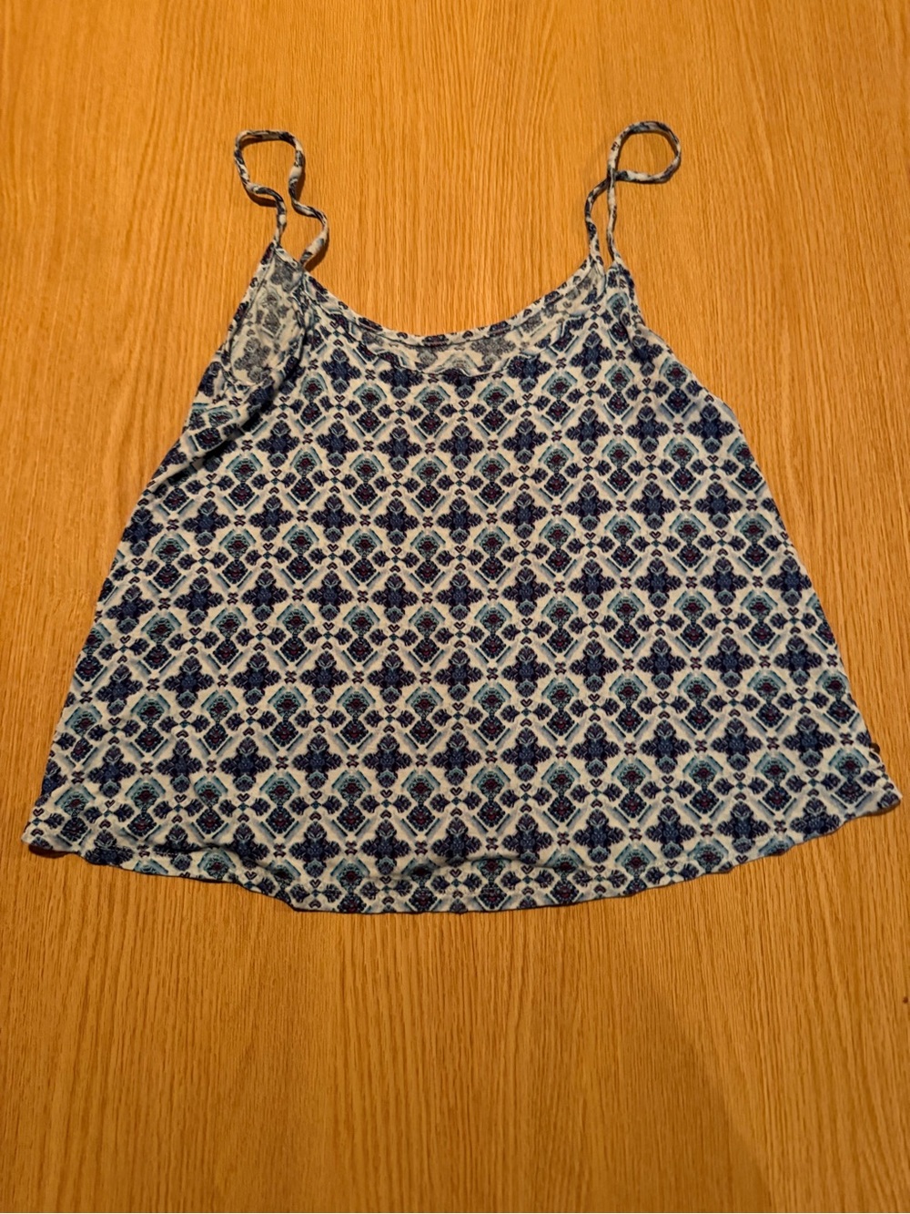 Women's American Eagle Blue Patterned Spaghetti Strap Tank Top